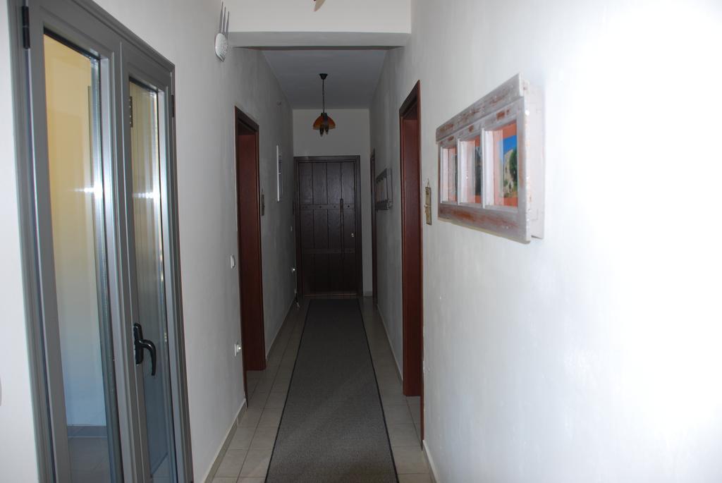 To Greki Hotel Livartzi Exterior foto