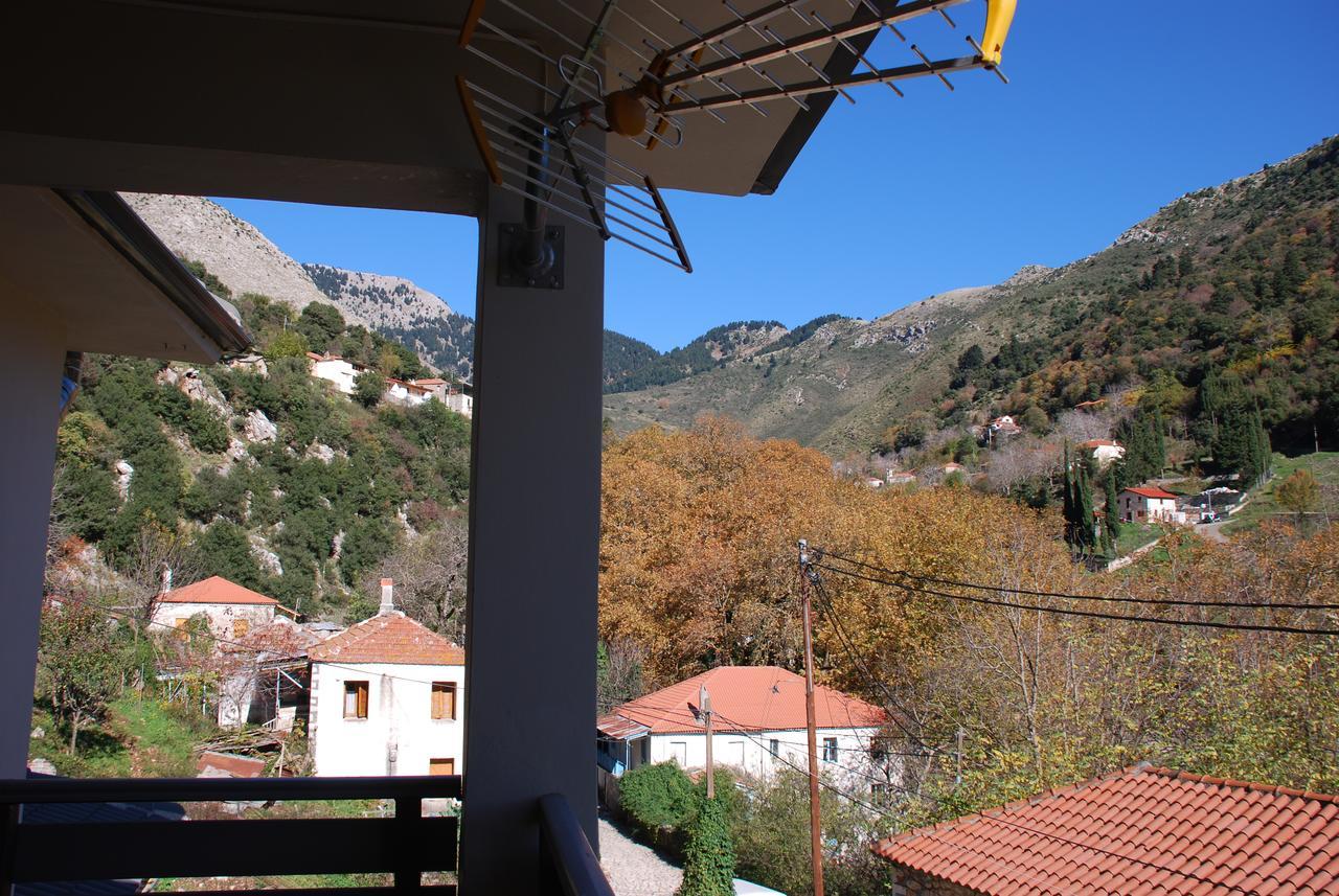 To Greki Hotel Livartzi Exterior foto